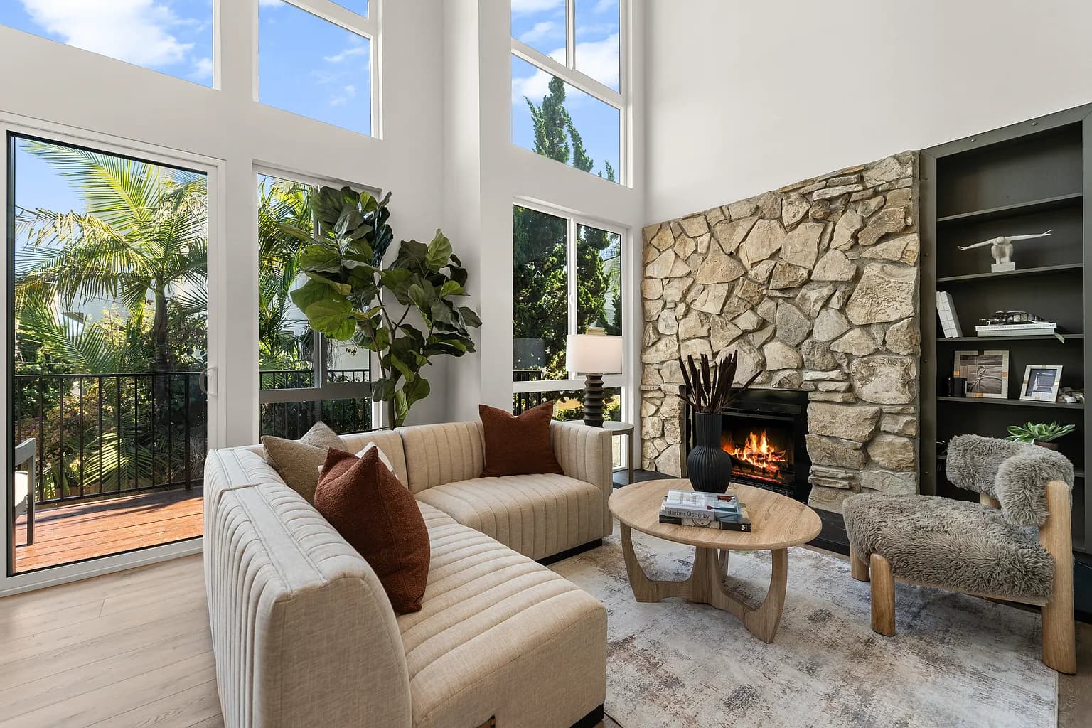 Shtëpi Moderne dhe Dizajn Elegant në Zonë të Qetë photo 4