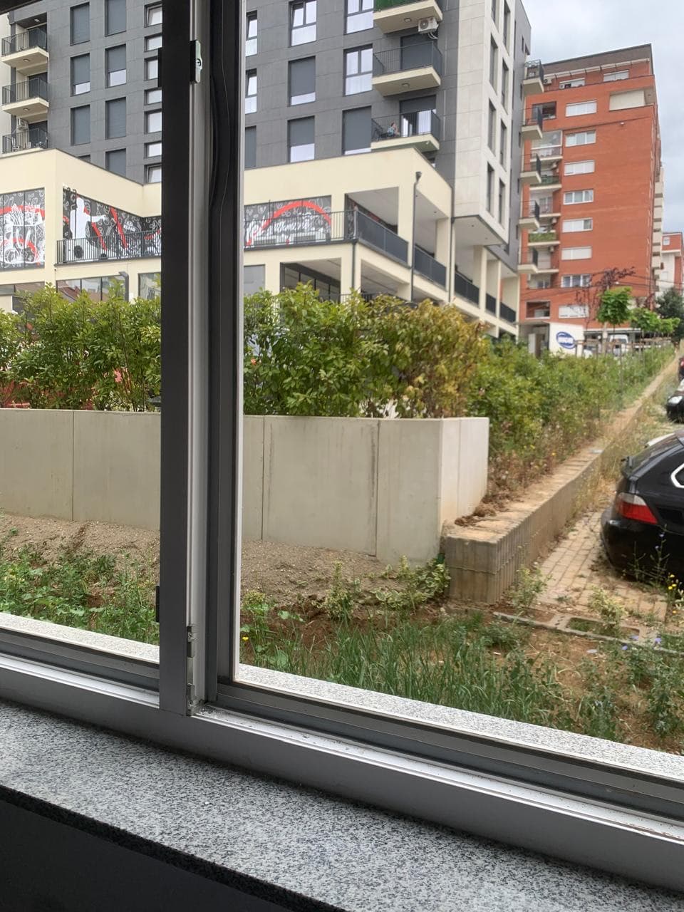 Banese moderne për shitje afër Rrugës B photo 6